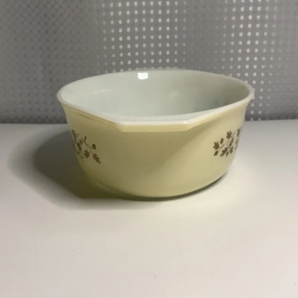 Pyrex vtg 043